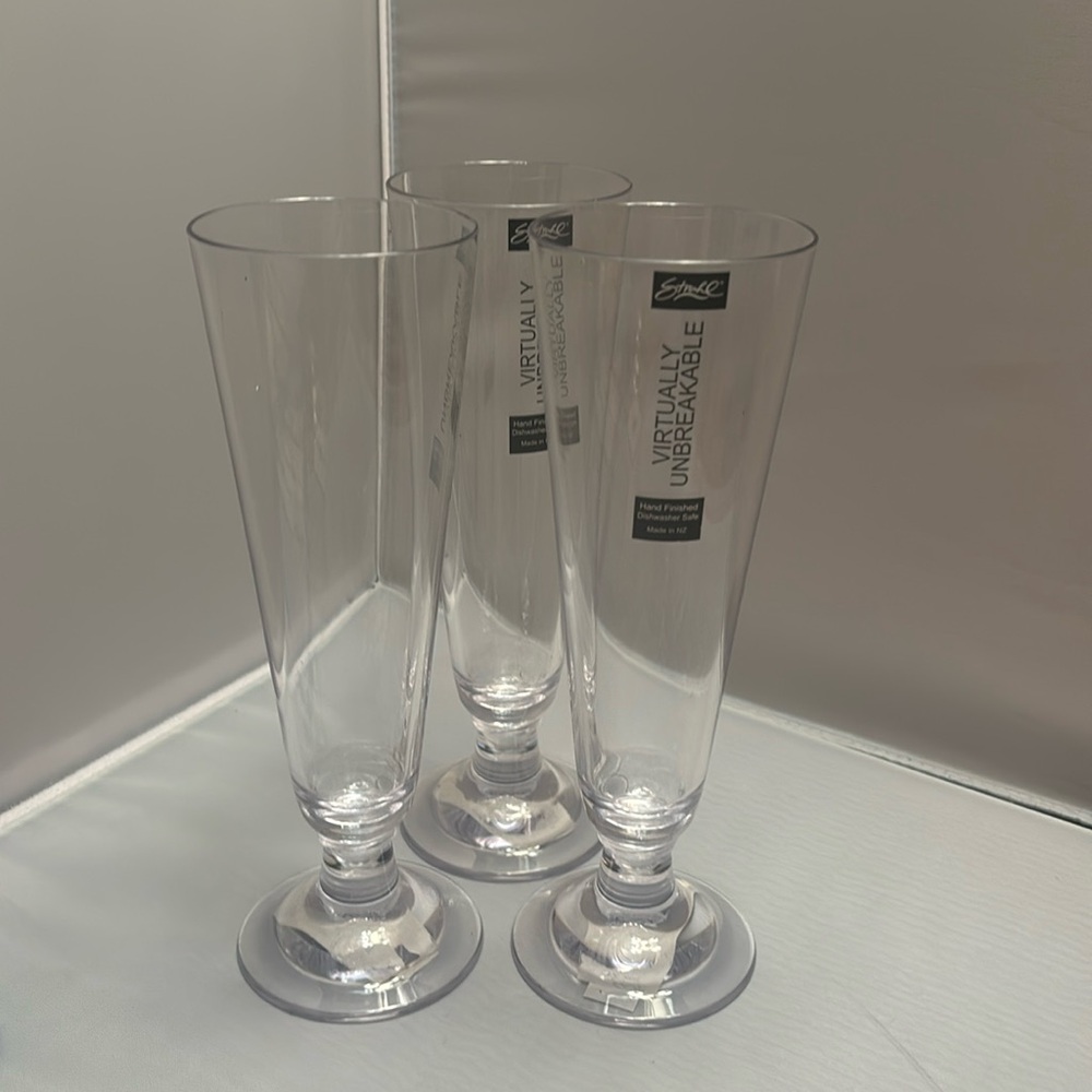 Pilsner acrylic glasses